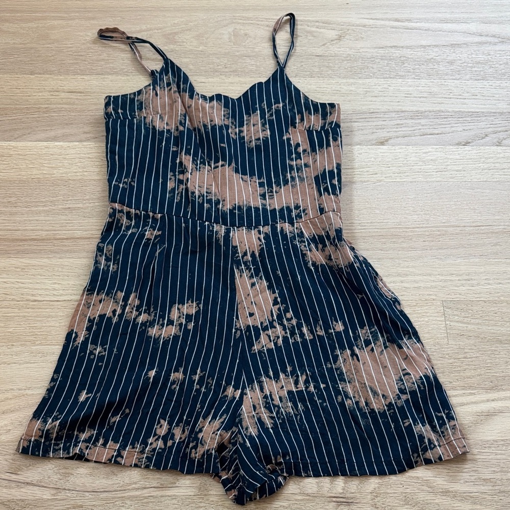 Treasure & Bond navy blue and brown tie-dye romper, size 8
